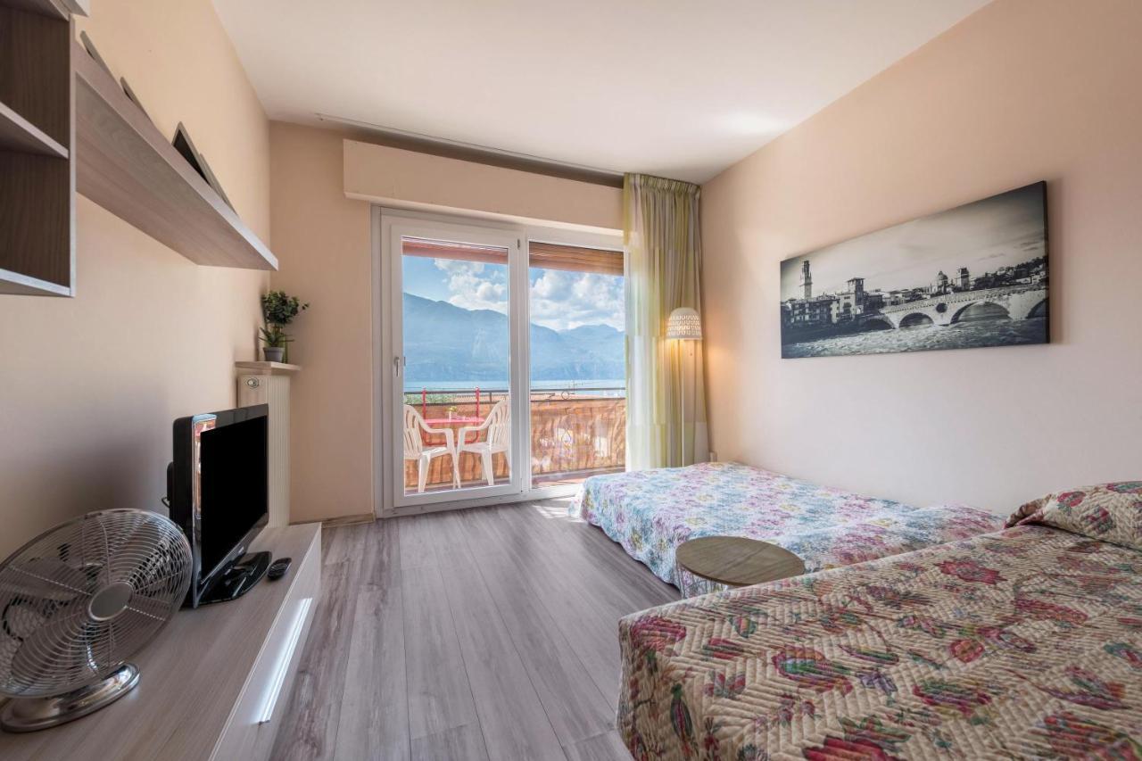 ברנצונה סול גארדה Lake View With Aircon - 5 Minutes From The Beach! מראה חיצוני תמונה