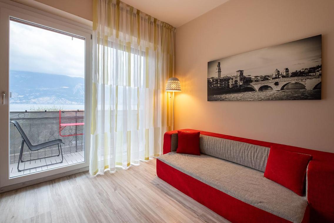 ברנצונה סול גארדה Lake View With Aircon - 5 Minutes From The Beach! מראה חיצוני תמונה