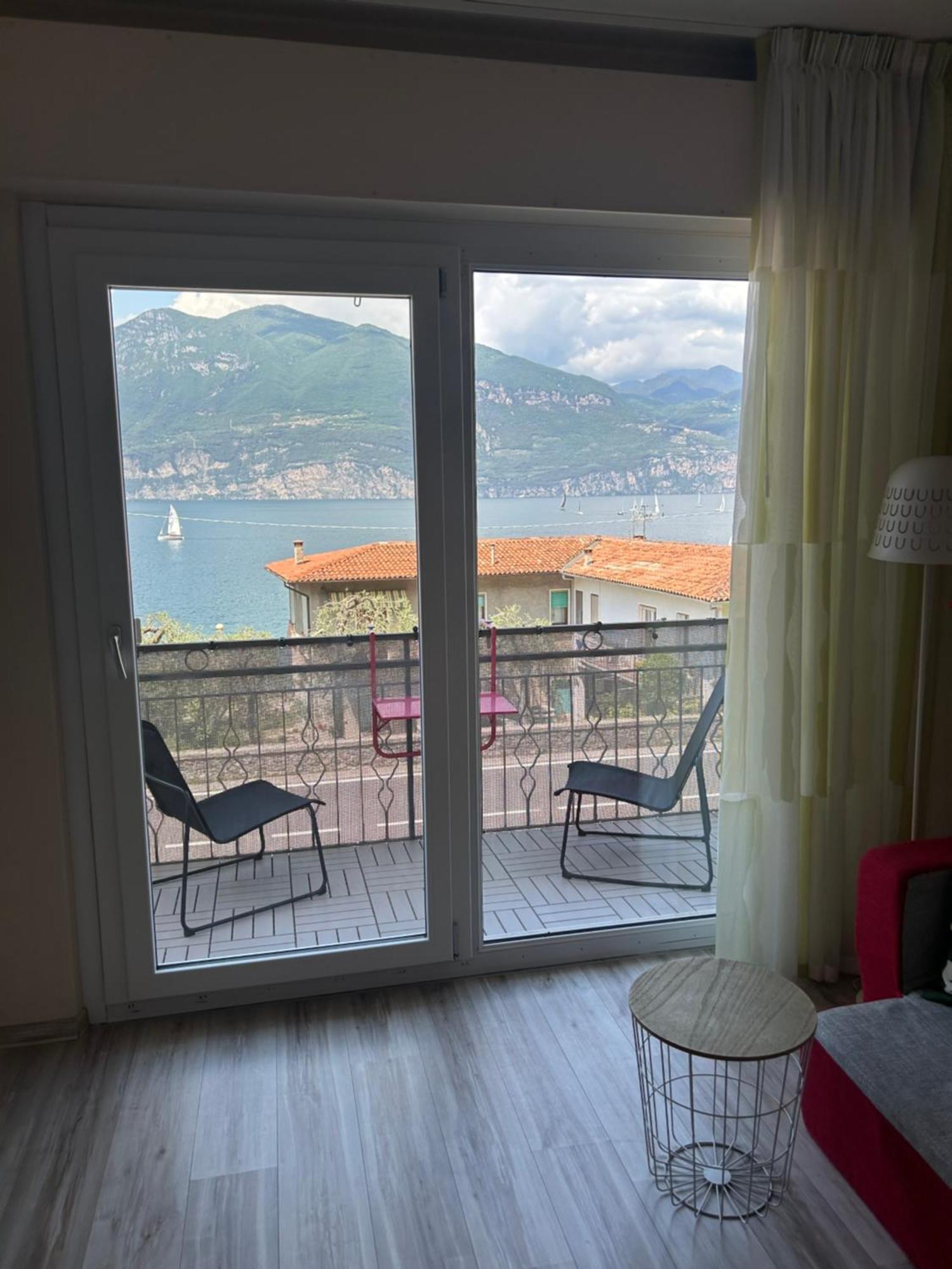 ברנצונה סול גארדה Lake View With Aircon - 5 Minutes From The Beach! מראה חיצוני תמונה